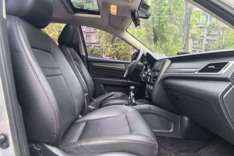 Used Bestune B30 2016 1.6L manual luxury version
