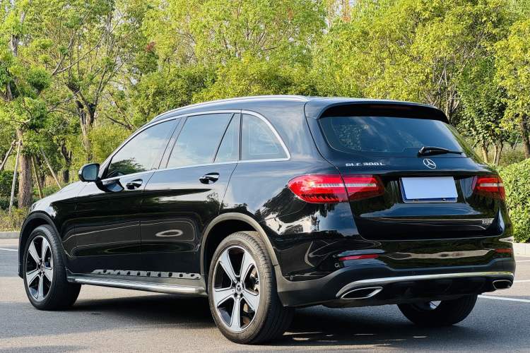 Used Mercedes-Benz GLC 2019 GLC 300 L 4MATIC Dynamic Model