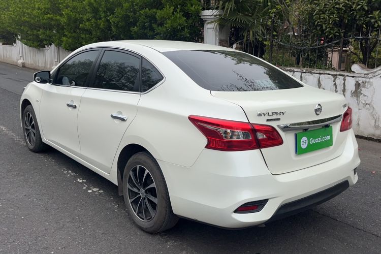 Used Nissan Sylphy 2021 Classic 1.6XE CVT Comfort Edition Exterior 2