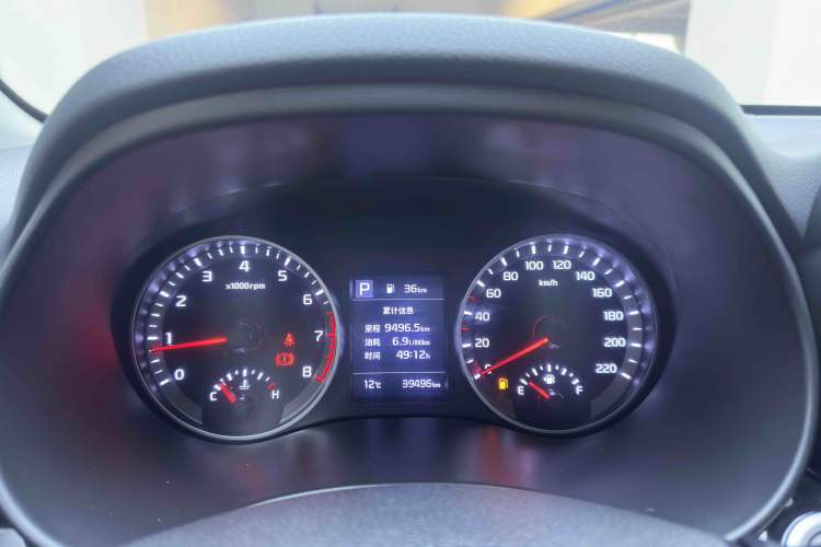 Used Kia kx1 Stonic 2021 1.4L CVT Sunroof Model