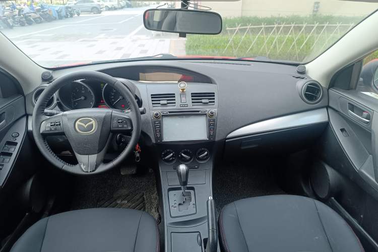 Used Mazda 3 2013 Sedan 1.6L Automatic Elite Model
