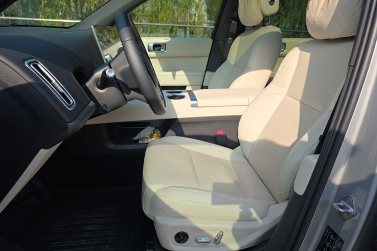 Used Li Auto L6 2025 Pro Smart Refresh Edition
