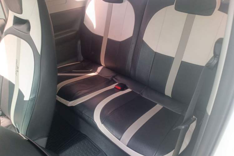 Used Geely Galaxy Panda 2023 Panda Mini 200km Endurance Bear Interior 3