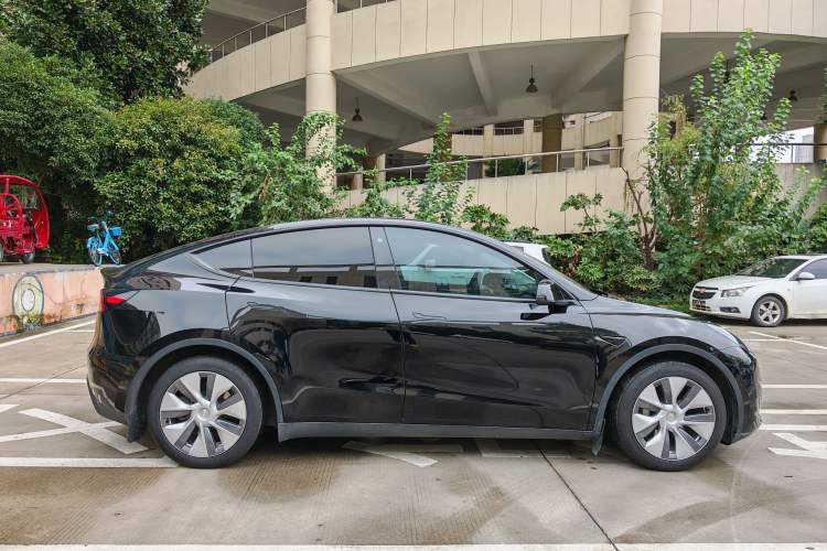 Used Tesla Model Y 2022 Rear-Wheel-Drive Version