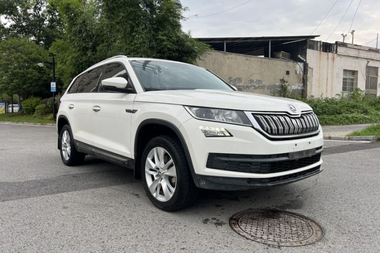 Used Skoda Kodiaq 2018 Facelifted TSI330 5-Seater Two-Wheel-Drive Comfort Edition
