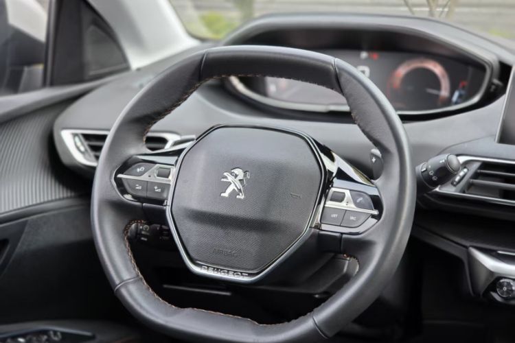 Used Peugeot 4008 2018 350THP Elite Edition Interior 3