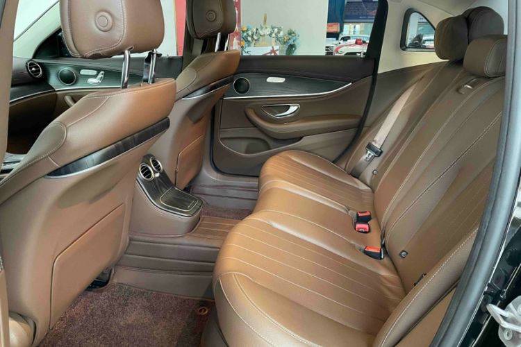 Used Mercedes-Benz E-Class New Energy 2022 Second Facelift E 350 e L Plug-in Hybrid Sedan
