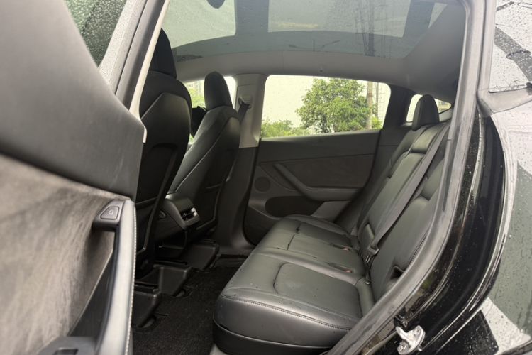 Used Tesla Model Y 2022 Rear-Wheel-Drive Version