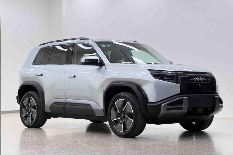 Used Formula Leopard Titanium 3 2025 501KM All-Wheel Drive Intelligent Driving Ultra Version Exterior 3