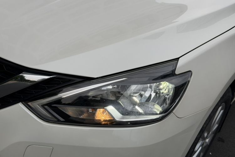 Used Nissan Sylphy 2022 Classic 1.6XL CVT Luxury Edition Left Front Headlight