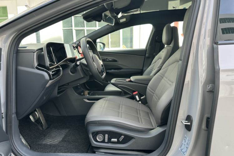 Used Hongqi EH7 2024 600 Pro
