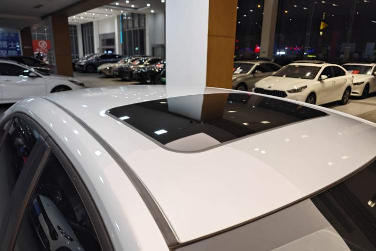 Used Toyota Levin 2021 185T CVT Luxury Edition
