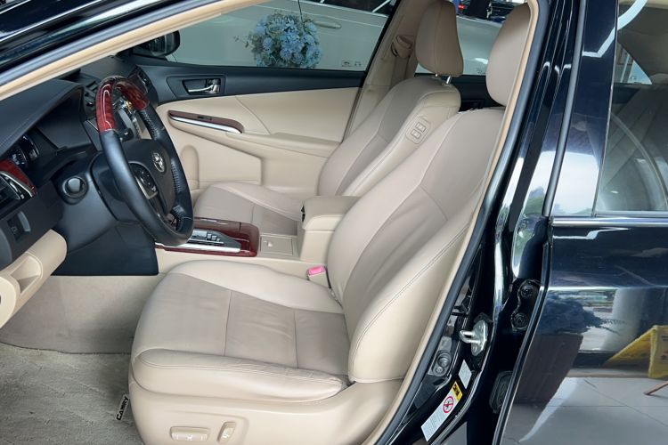 Used Toyota Camry 2013 2.0G Comfort Edition
