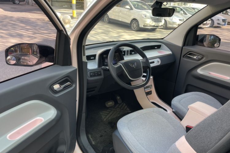 Used Wuling Hongguang MINIEV 2022 Macaron Premium Model – Lithium Iron Phosphate Interior 8