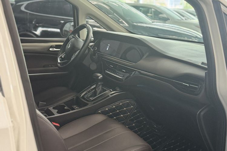 Used GAC Trumpchi M6 2019 270T Automatic Prestige Edition (7-seater) China V Standard