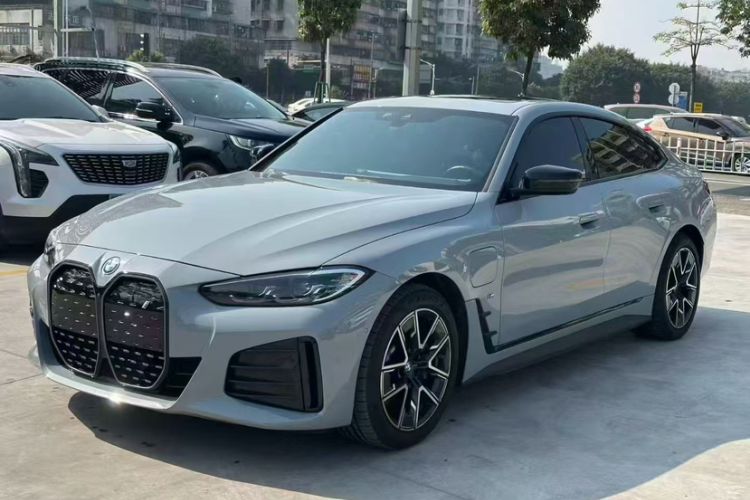 Used BMW i4 2022 eDrive40
