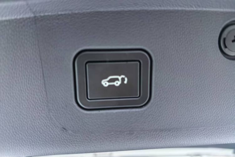 Used Changan CS75 PLUS 2024 3rd Generation Champion Edition 2.0T Intelligent Drive Performance Model
