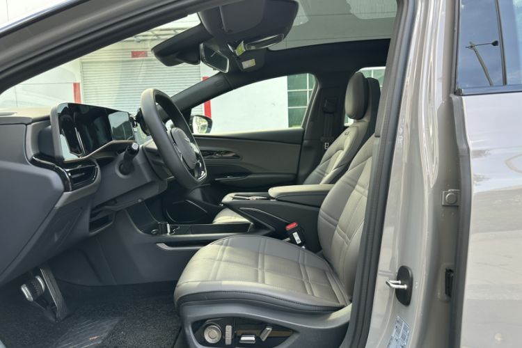 Used Hongqi EH7 2024 600 Pro