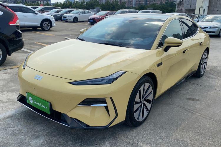 Used Geely Galaxy E8 2024 665 km Range Rear-Drive Starship Long-Range Version