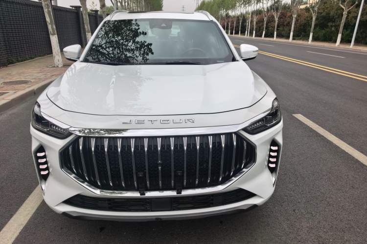 Used JETOUR X70 PLUS 2023 1.6T DCT Stronger PRO 7-Seater Exterior 1