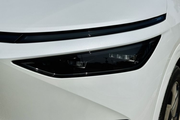 Used XPeng X9 2024 610 Long-Range Pro