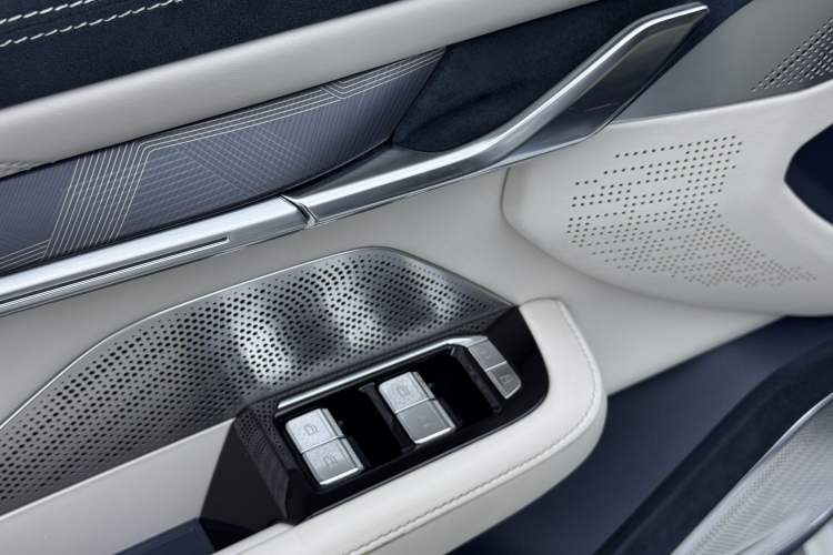 Used Zeekr 001 2022 Long-Range Dual-Motor WE Edition
