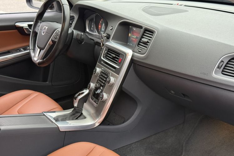 Used Volvo S60 2016 S60L T4 Zhiyuan Edition