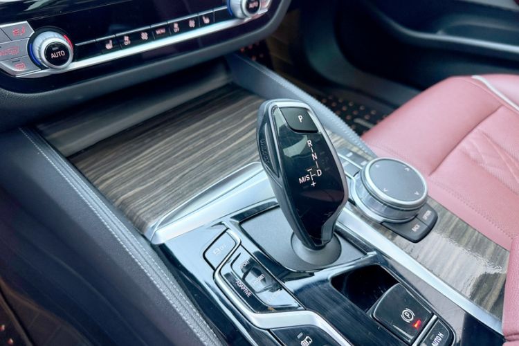 Used BMW 5 Series New Energy 2021 Updated 535Le Luxury Package
