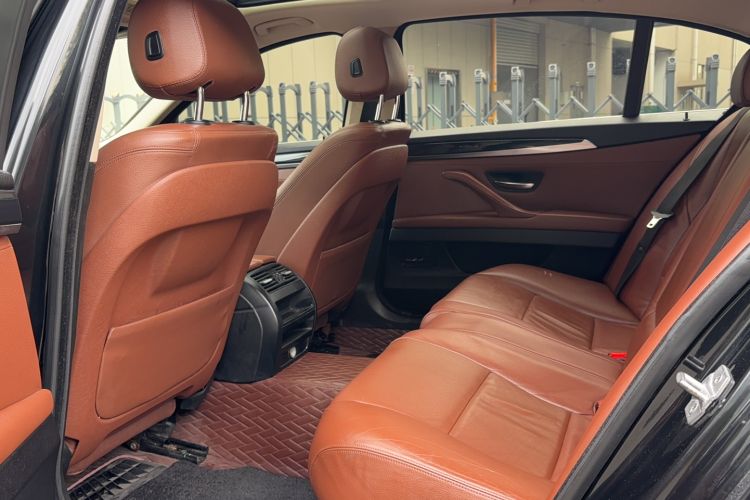 Used BMW 5 Series 2014 520Li Elegant Model
