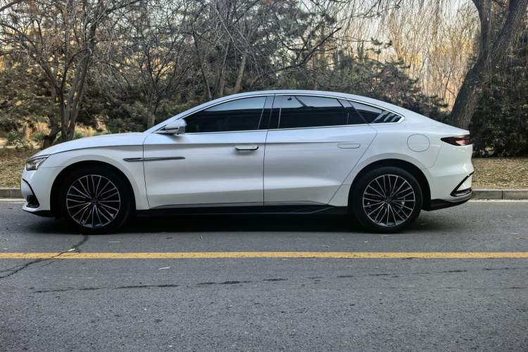 Used BYD Han 2022 DM-i 121KM Luxury Model