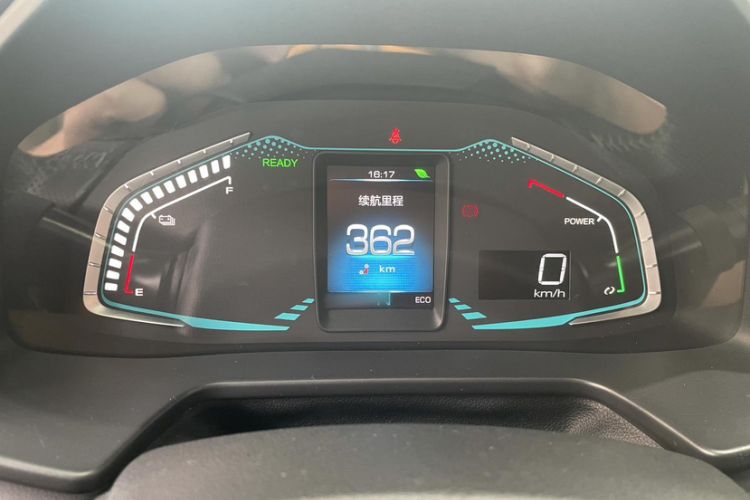 Used ORA iQ 2018 Smart Connectivity Model