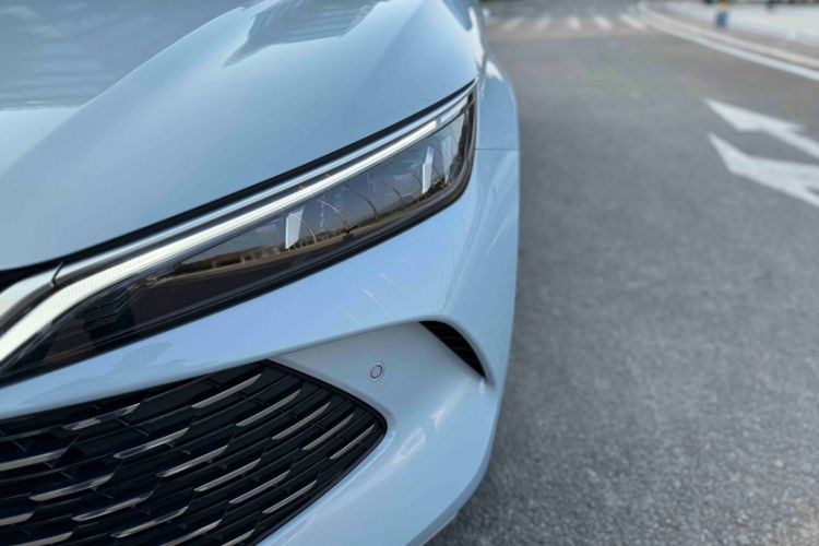 Used BYD Qin L 2025 DM-i Smart Drive 120KM Superior Model Exterior 5