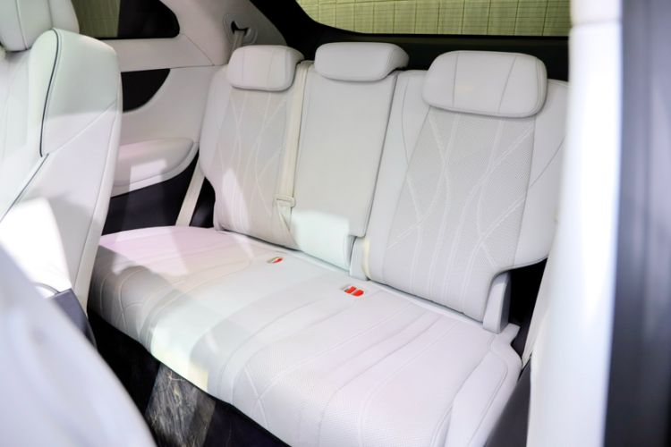 Used XPeng X9 2024 702 Ultra-Long Range Max
