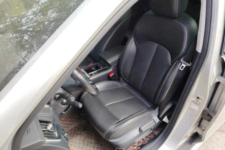 Used Roewe RX5 2020 20T Automatic 4G Connected Million Edition Left Front Seat