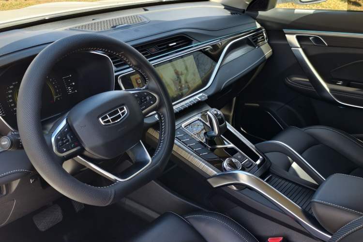 Used Geely Auto Emgrand X7 Sport 2020 1.8TD DCT Smart Connect PRO Interior 2