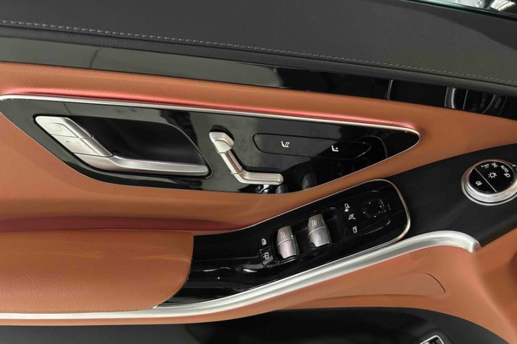 Used Mercedes-Benz S-Class 2021 S 400 L Business Model Interior 9