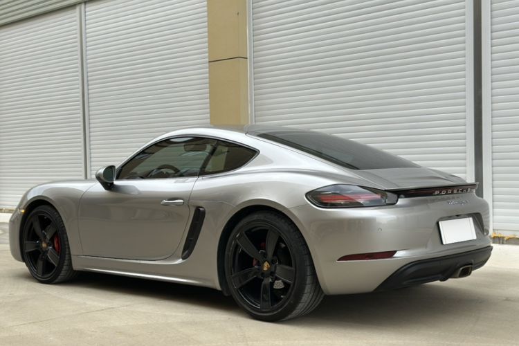 Used Porsche 718 2020 Cayman 2.0T
