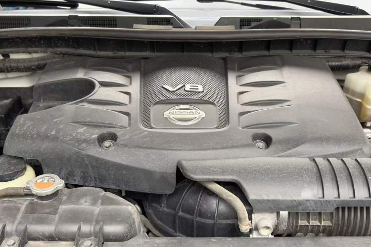 Used Nissan Patrol 2018 5.6L Standard Version Interior 8