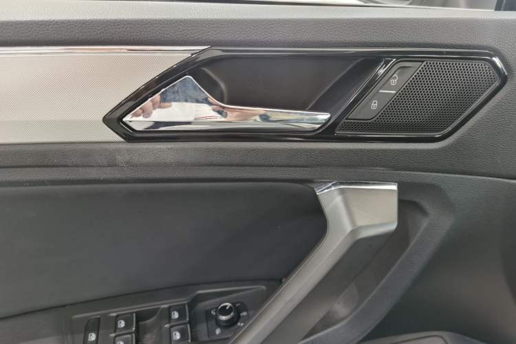 Used Volkswagen Tiguan L 2018 380TSI Automatic All-Wheel Drive Luxury Edition