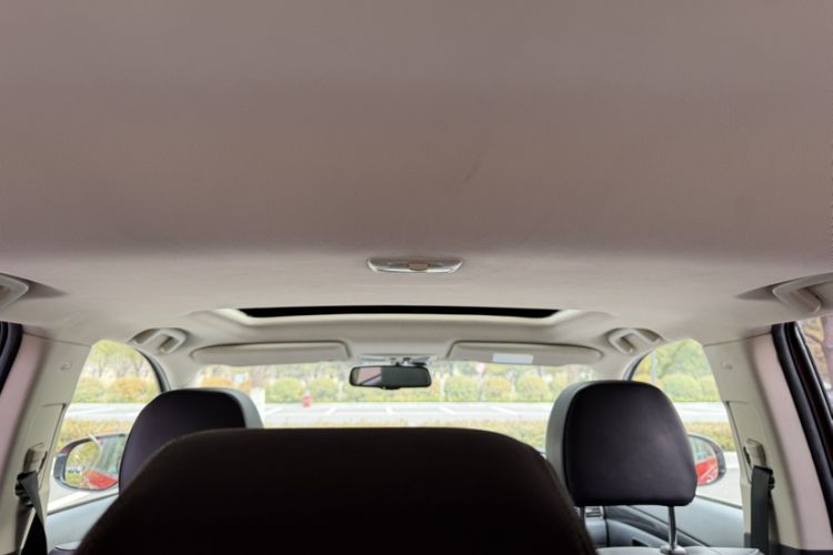 Used Mitsubishi Outlander 2019 2.4L 4x4 Zhi Xiang Edition 7 Seats China V Emission Standard
