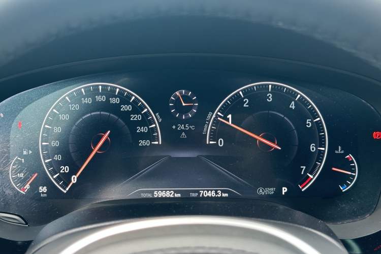 Used BMW 5 Series 2019 Restyled 530Li Luxury Edition M Sport Package Odometer Close Up