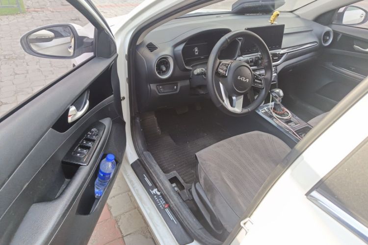 Used Kia K3 2021 Revised 1.5L CVT Fashion Edition Interior 2