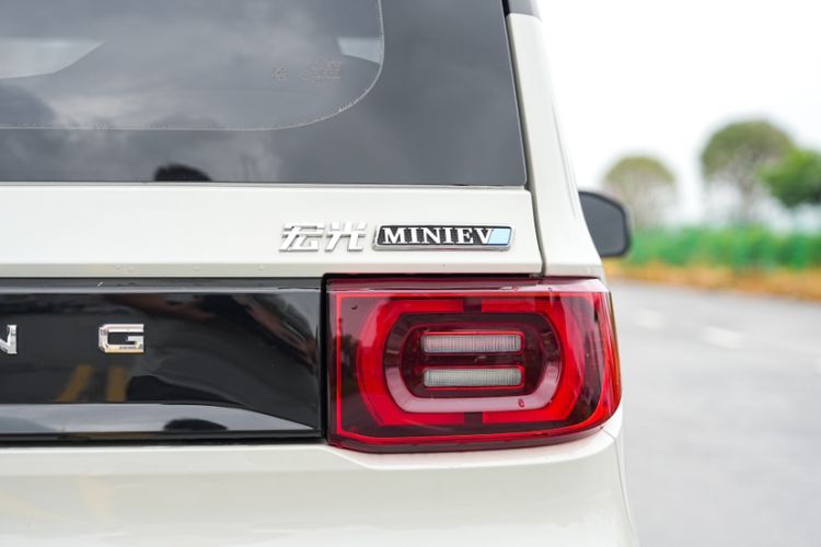 Used Wuling Hongguang MINIEV 2022 Macaron Premium Model – Lithium Iron Phosphate