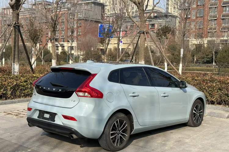 Used Volvo V40 2019 T3 Zhiyi Edition
