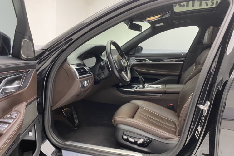 Used BMW 7 Series 2021 730Li M Sport Package
