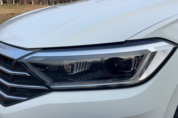 Used Volkswagen Sagitar 2019 280TSI DSG Luxury Version China VI Standard