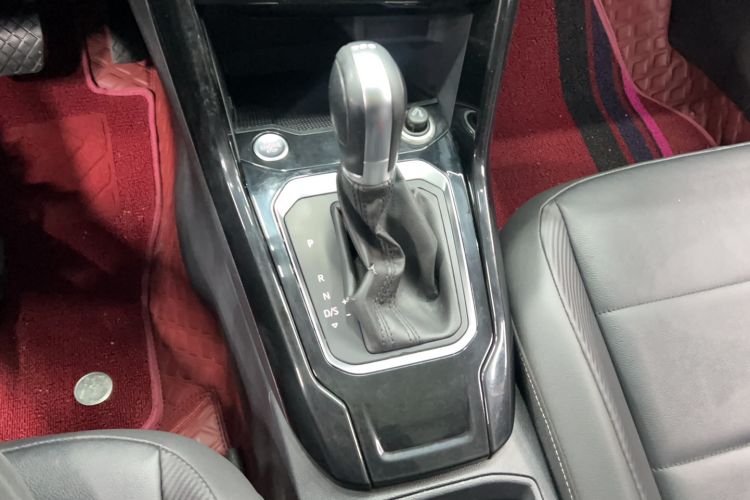 Used Volkswagen T-ROC 2018 280TSI DSG Two-Wheel-Drive Comfort Version China V Standard