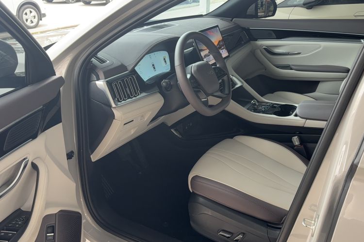 Used BYD Song PLUS New Energy 2025 EV Intelligent Driving Edition 520km Luxury Model