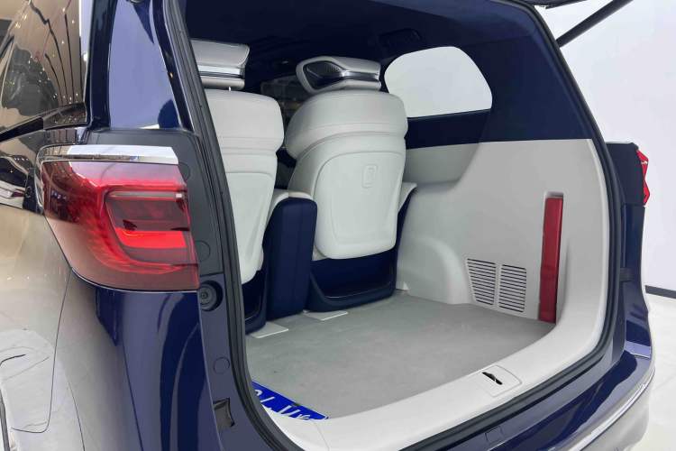 Used Buick GL8 2020 Avenir Avia Four-Seat Luxury Edition Exterior 8