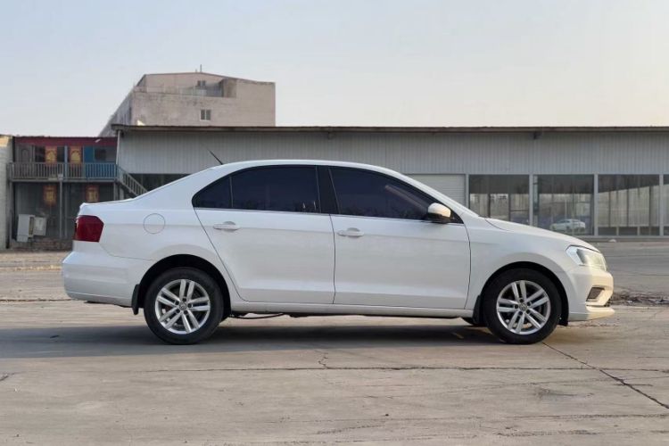 Used Volkswagen Jetta 2017 1.5L Manual Comfort Model Exterior 8